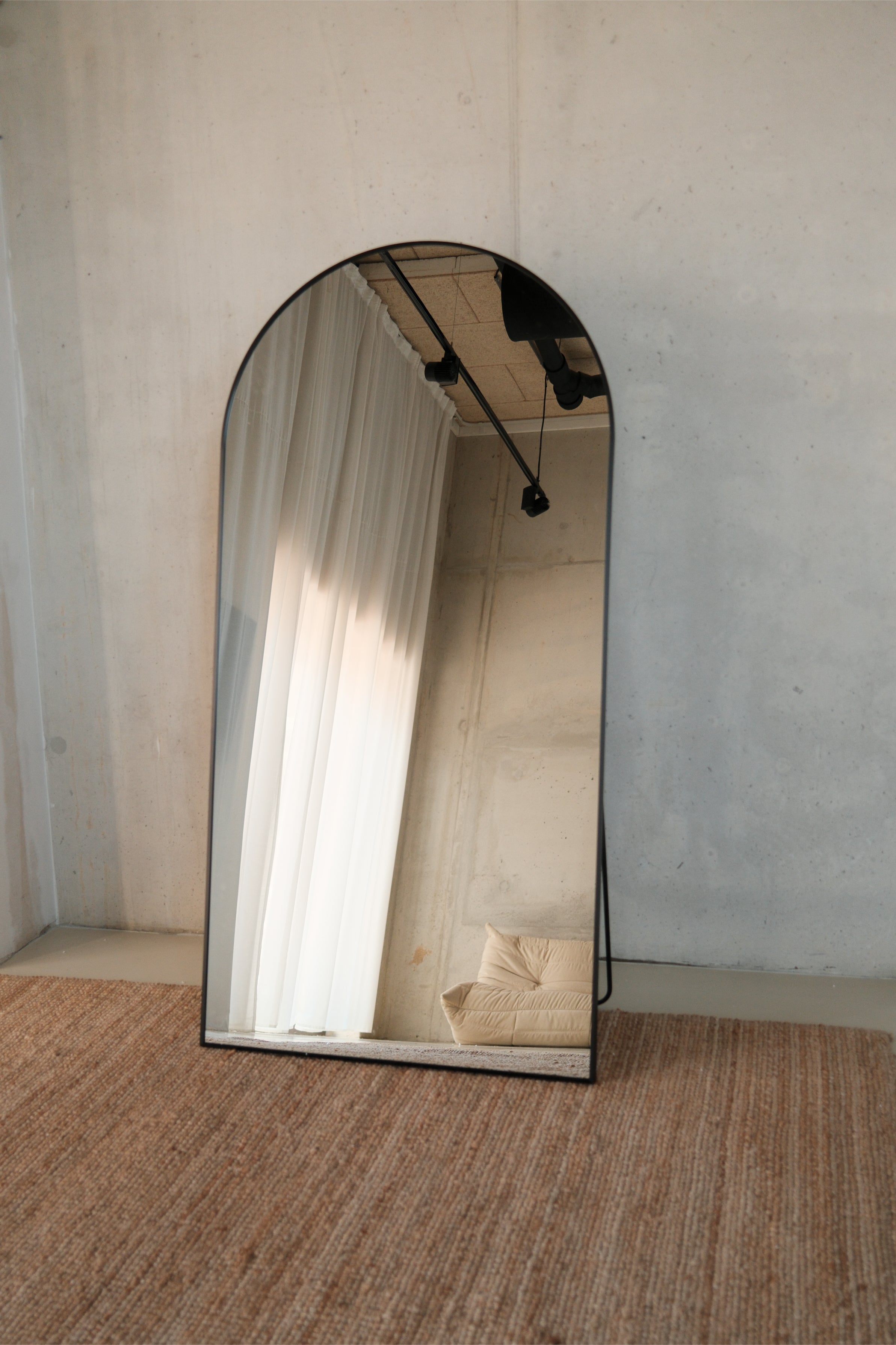 Elara Mirror Compact – 160×80 cm | Arched Full-Length Mirror – Zwart
