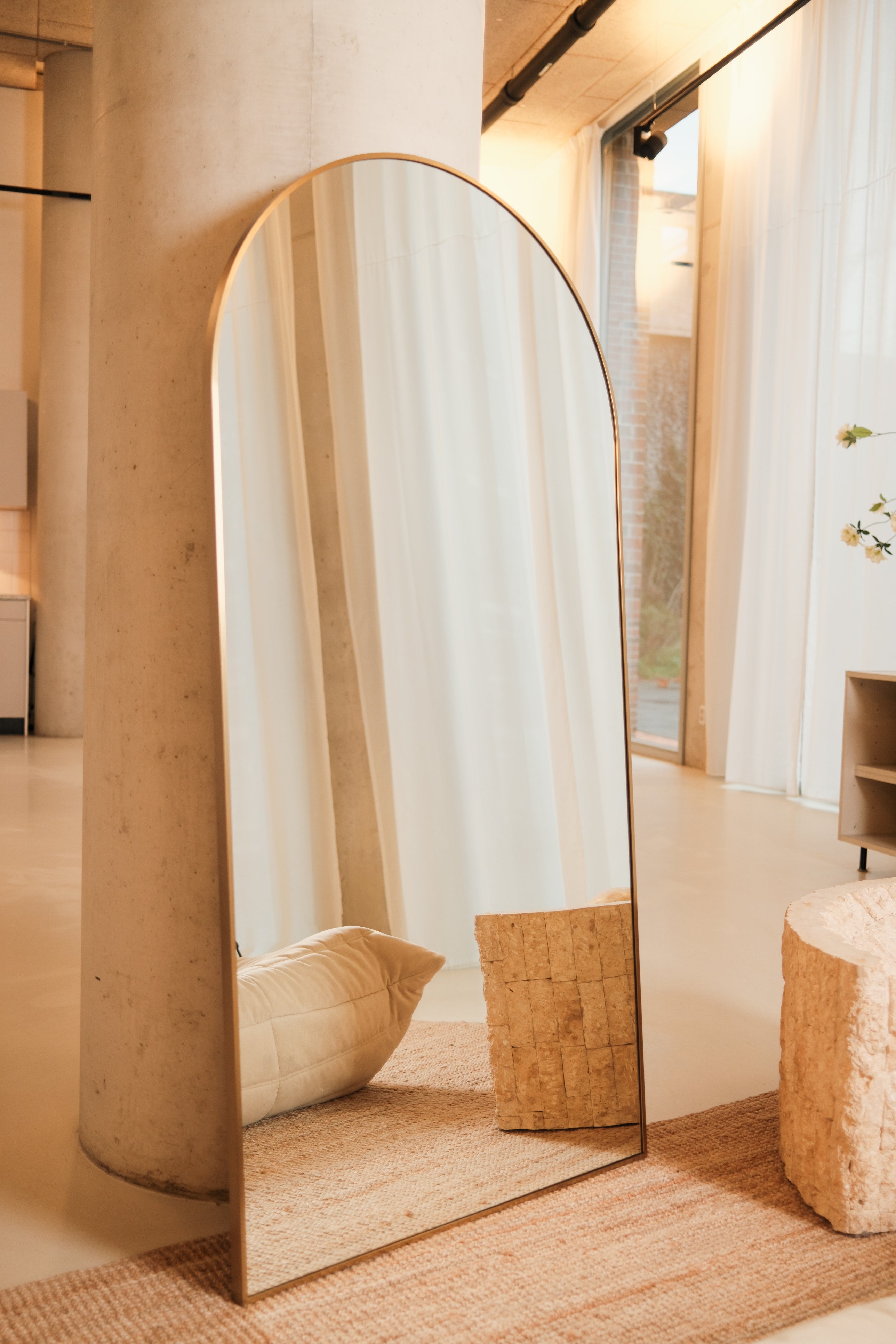 Elara Mirror – 200×100 cm | Arched Full-Length Mirror – Goud