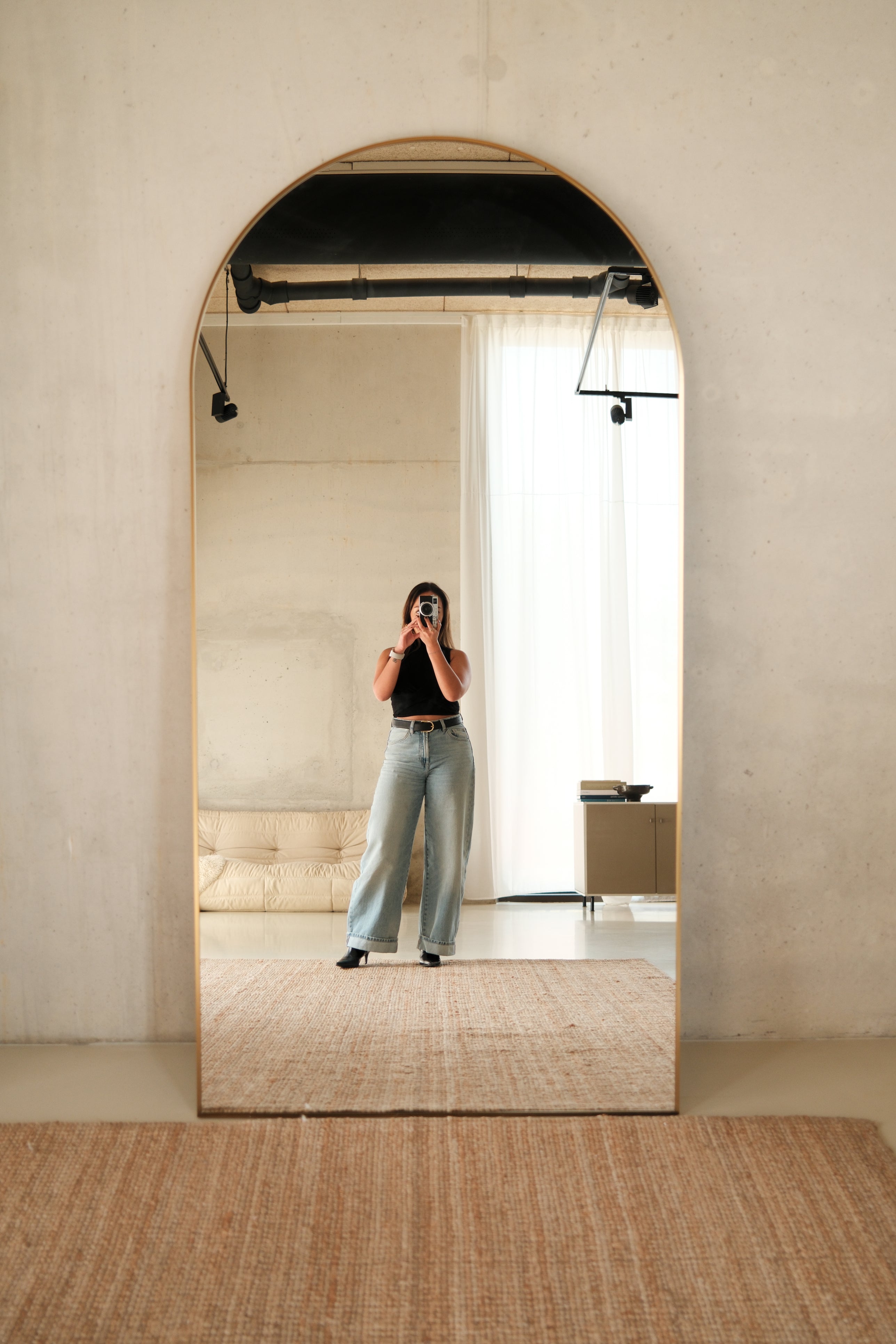 Elara Mirror – 200×100 cm | Arched Full-Length Mirror – Messing
