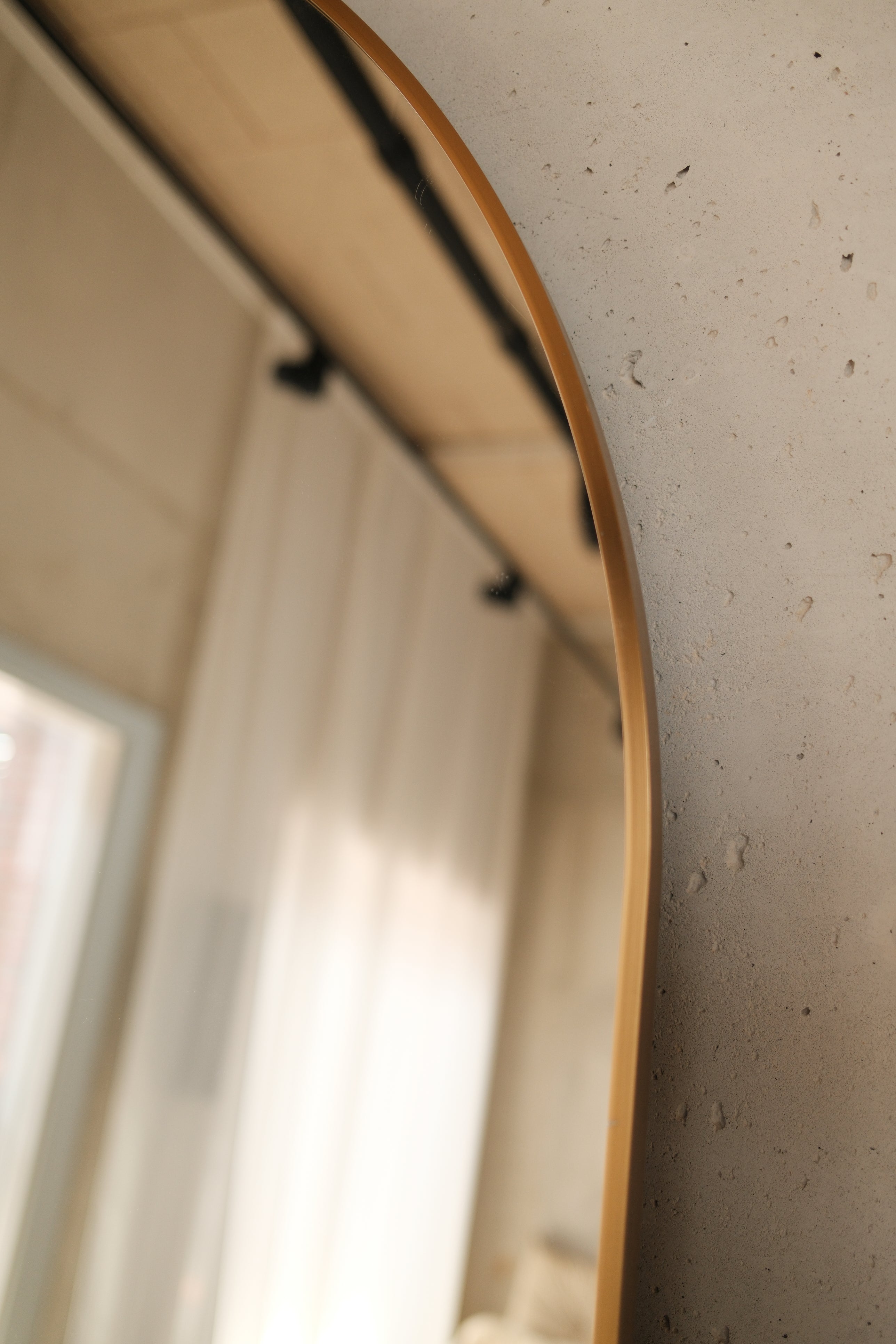Elara Mirror – 200×100 cm | Arched Full-Length Mirror – Messing