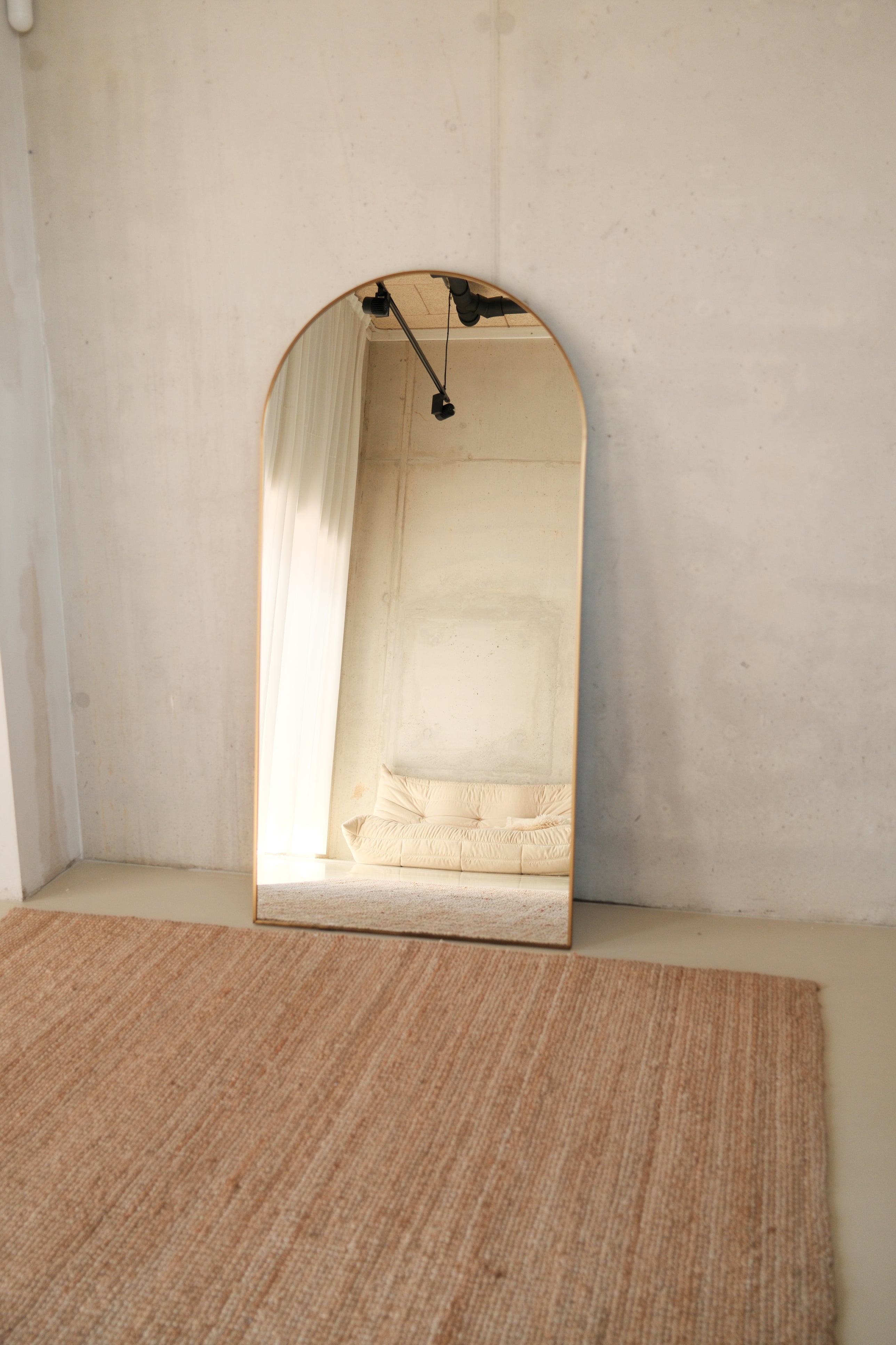 Elara Mirror Compact – 160×80 cm | Arched Full-Length Mirror – Messing