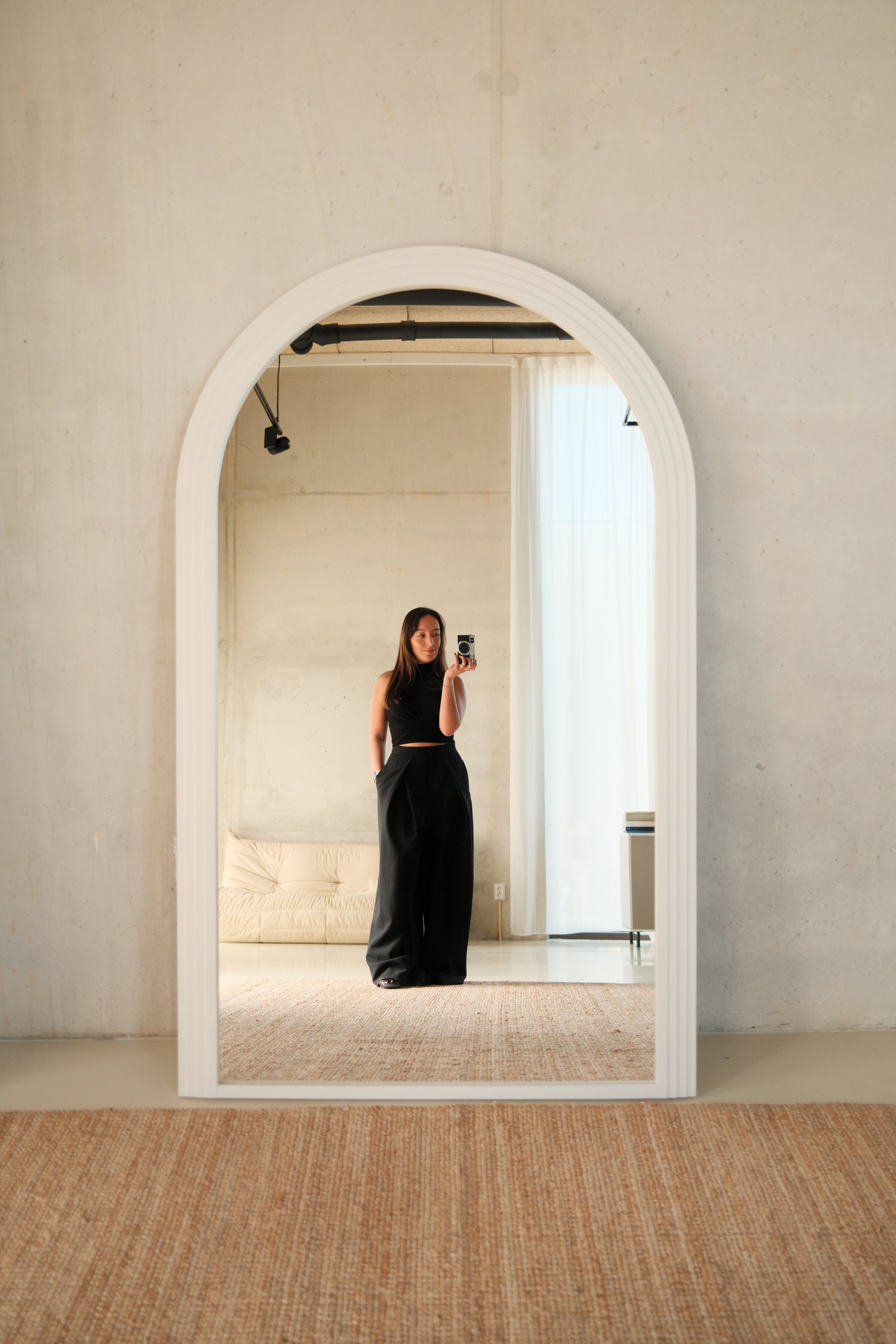 Novi Arch Mirror – 180×110 cm | Japandi beton look Full-Length Mirror – Beige