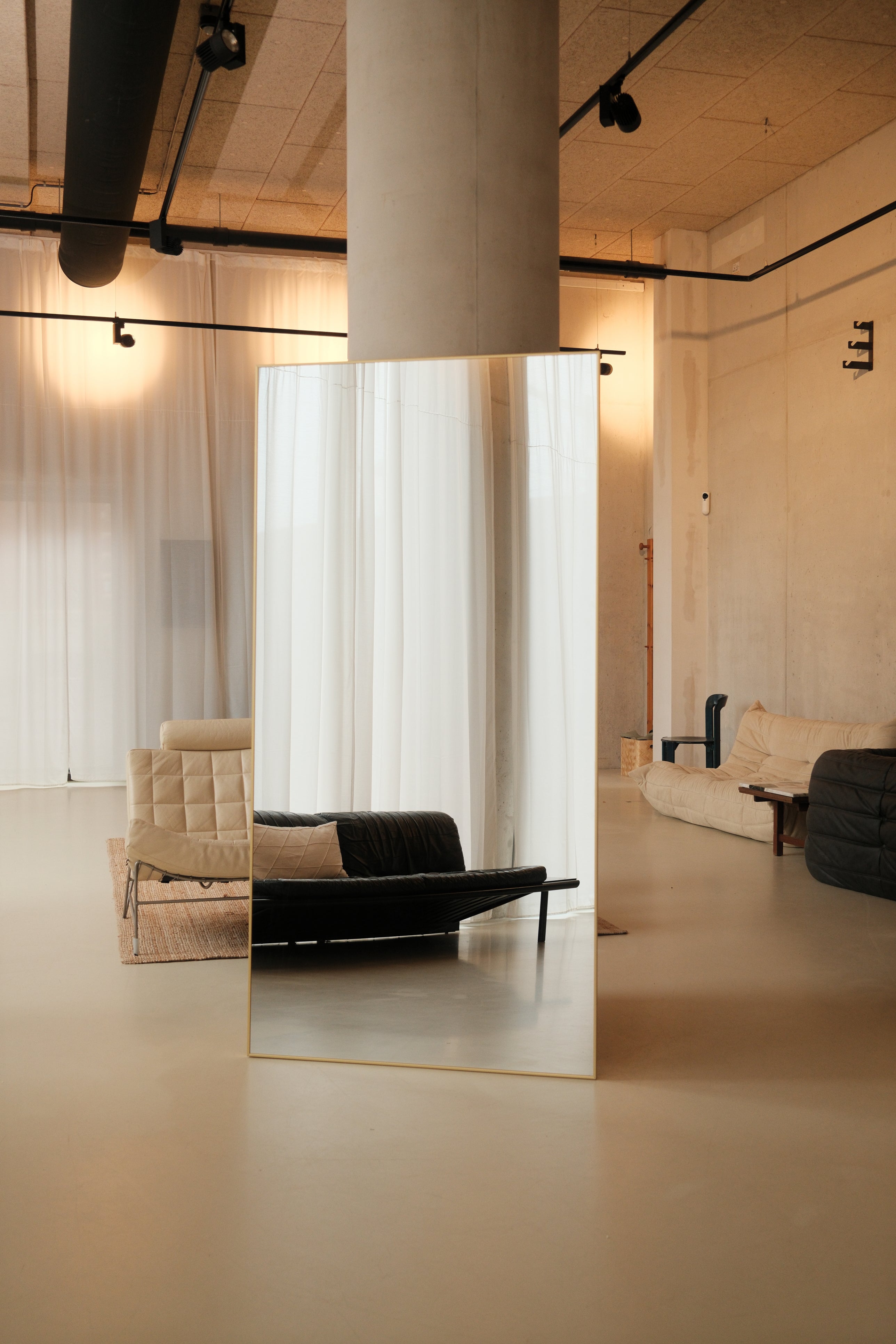 Aureum Mirror – 200×100 cm | Full-Length Mirror – Goud